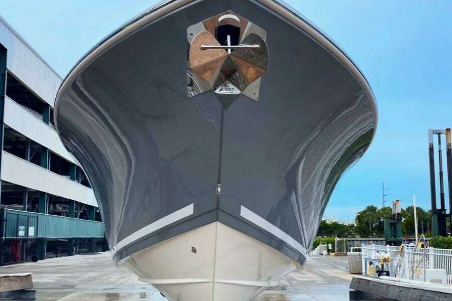 31ft Cobia Yacht For Sale