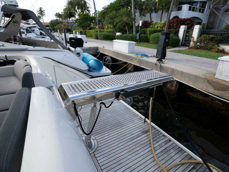 360 50ft Azimut Yacht For Sale