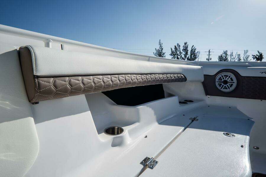 32ft Tidewater Yacht For Sale