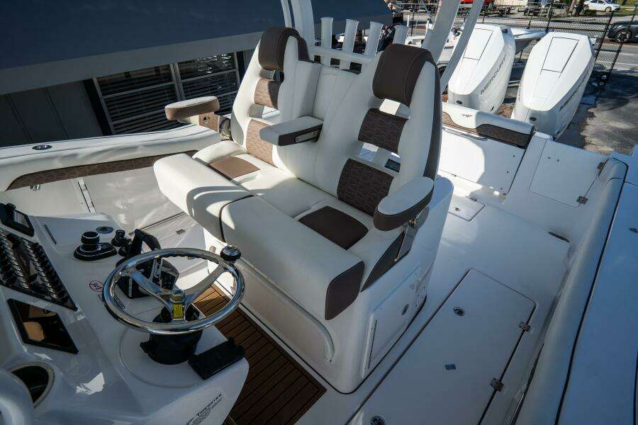 32ft Tidewater Yacht For Sale