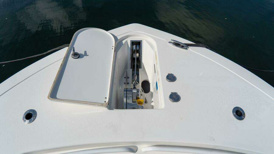 320 CC Adventure 32ft Tidewater Yacht For Sale