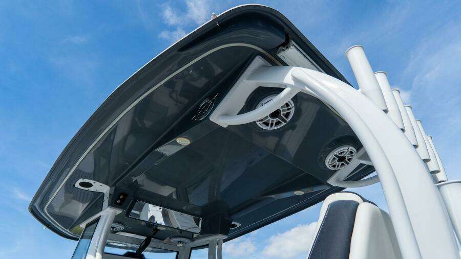 320 CC Adventure 32ft Tidewater Yacht For Sale