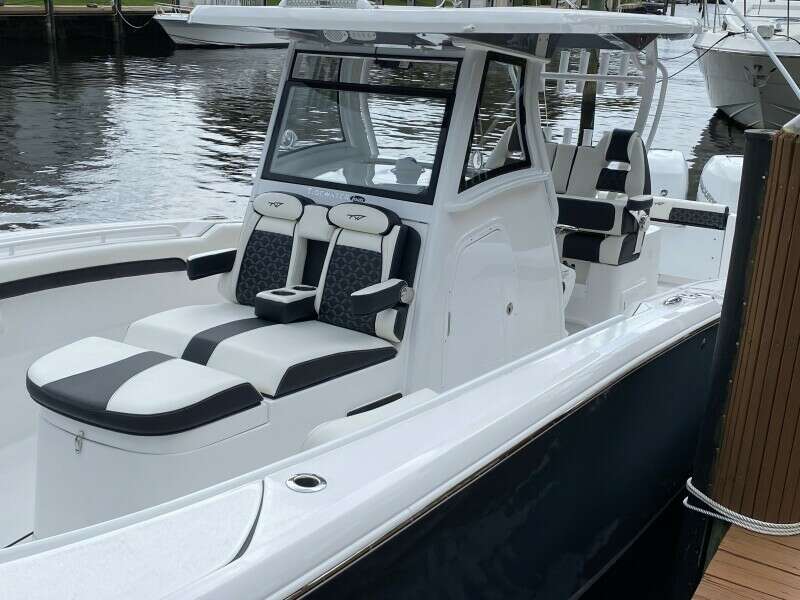 32ft Tidewater Yacht For Sale