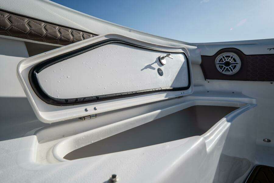 32ft Tidewater Yacht For Sale