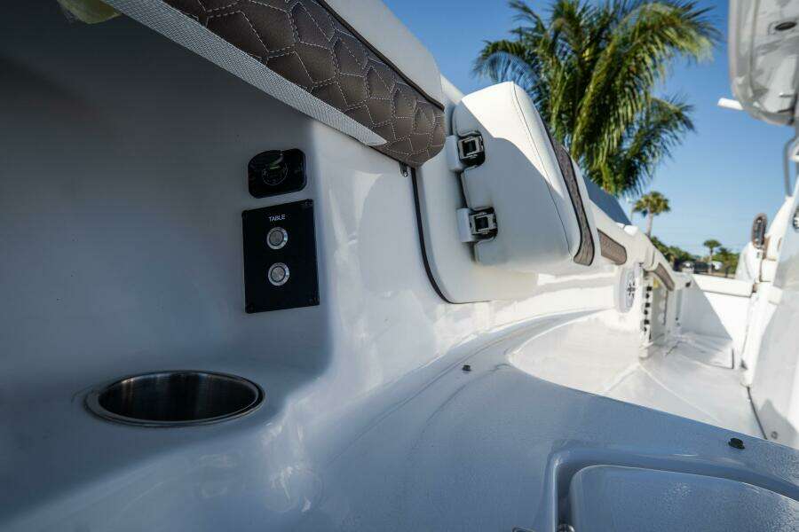 32ft Tidewater Yacht For Sale