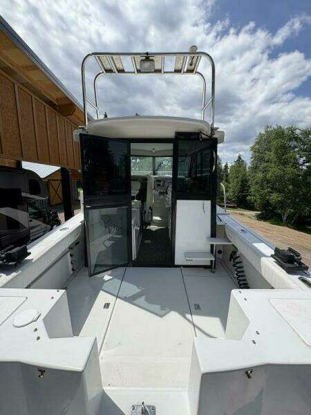 27ft Glacier Bay Yacht For Sale