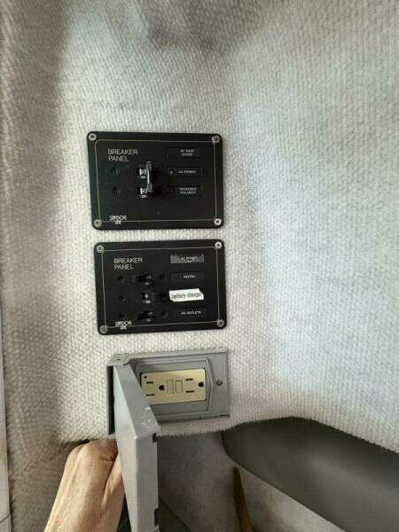 27ft Glacier Bay Yacht For Sale