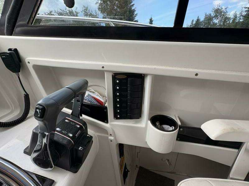 27ft Glacier Bay Yacht For Sale