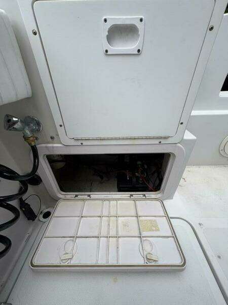 27ft Glacier Bay Yacht For Sale