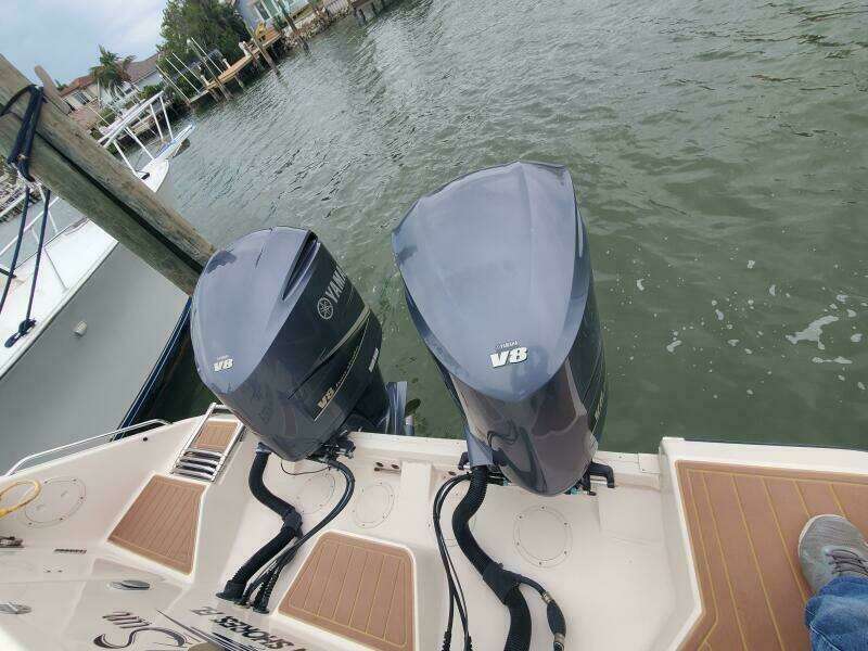 Rising Sun 33ft Grady White Yacht For Sale