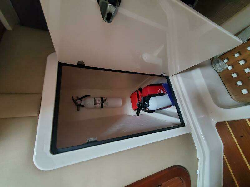 Rising Sun 33ft Grady White Yacht For Sale