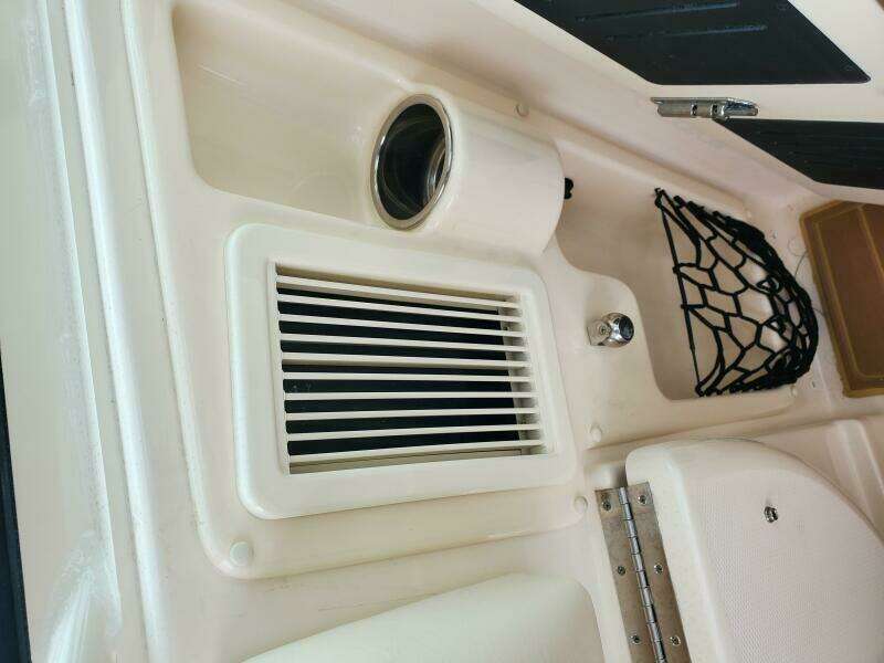 Rising Sun 33ft Grady White Yacht For Sale