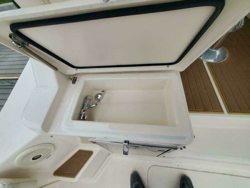 Rising Sun 33ft Grady White Yacht For Sale