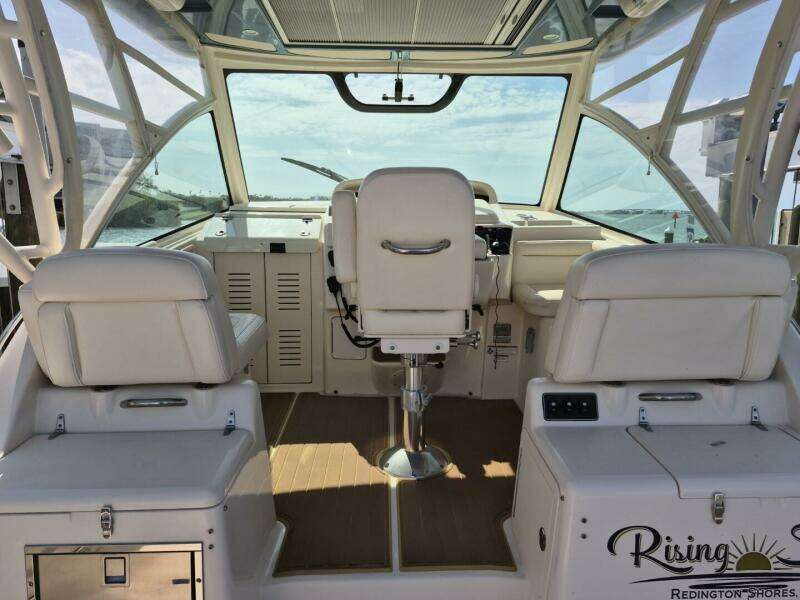 Rising Sun 33ft Grady White Yacht For Sale