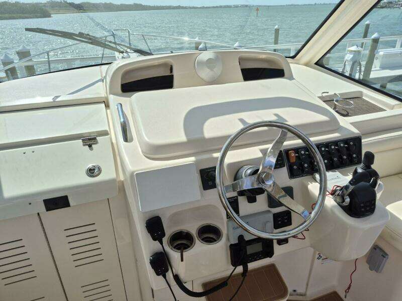 Rising Sun 33ft Grady White Yacht For Sale