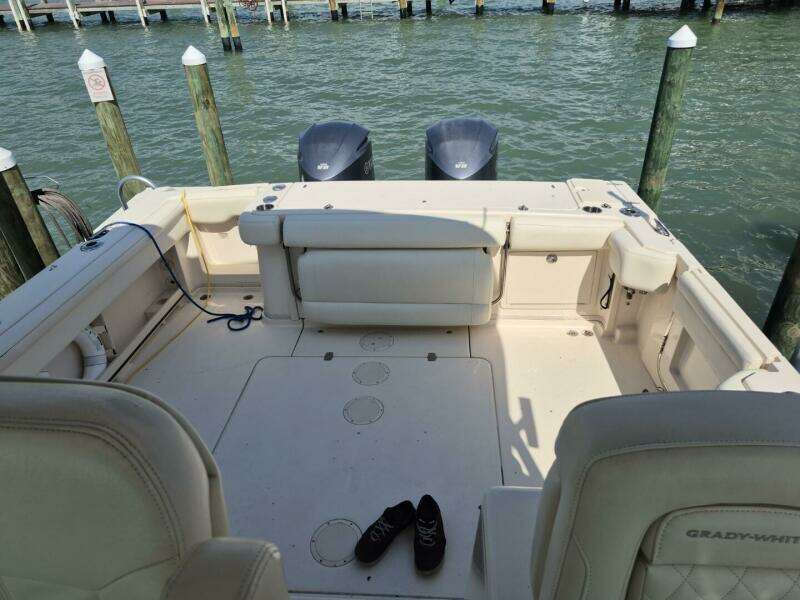Rising Sun 33ft Grady White Yacht For Sale