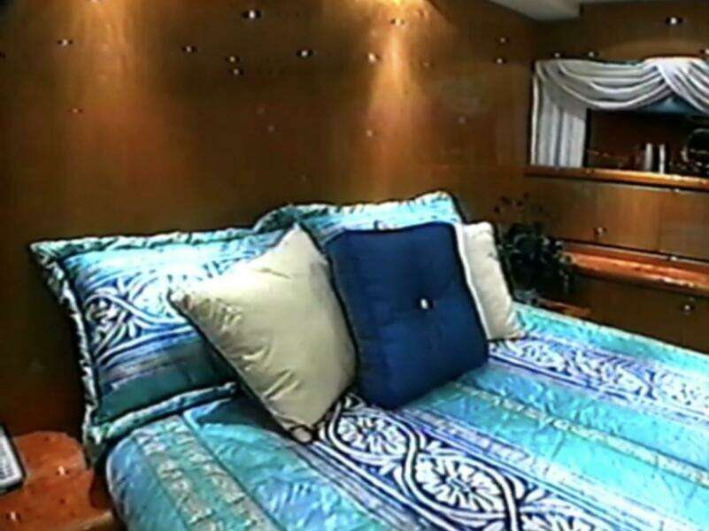 80ft Monte Fino Yacht For Sale