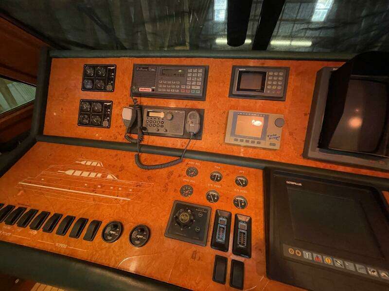 80ft Monte Fino Yacht For Sale