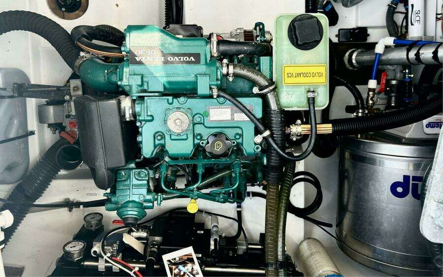 Kalumburu 39ft Fountaine Pajot Yacht For Sale