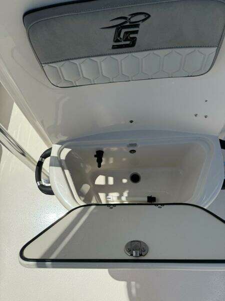 25ft Carolina Skiff Yacht For Sale