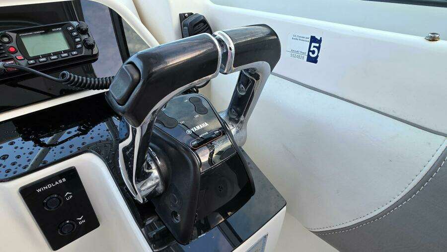 Deya Vu 27ft Wellcraft Yacht For Sale