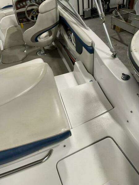 22ft Four Winns Yacht For Sale