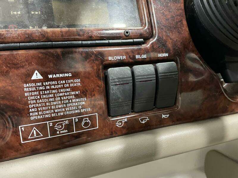 22ft Four Winns Yacht For Sale