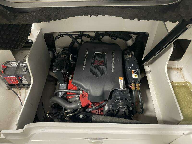 22ft Four Winns Yacht For Sale