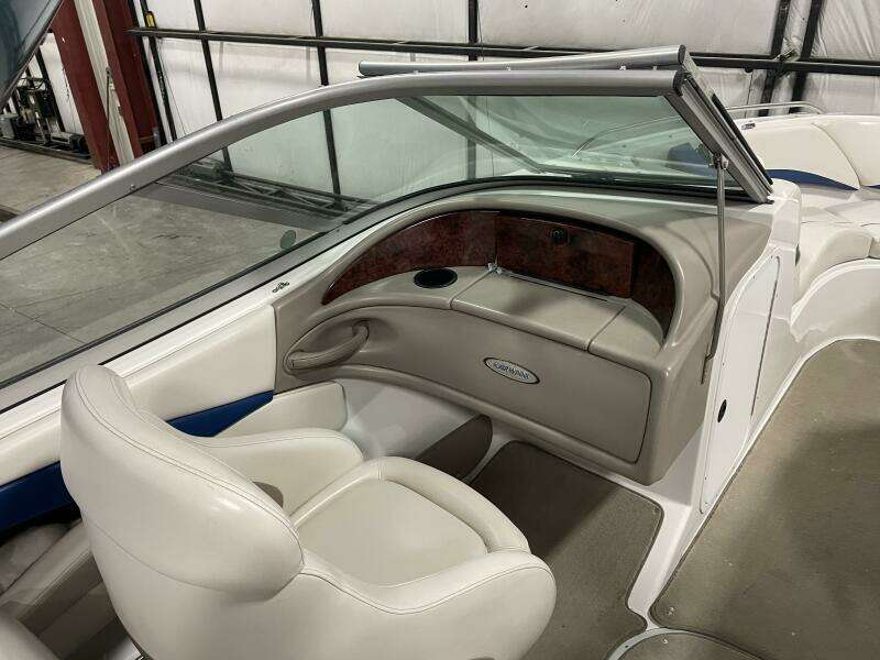 22ft Four Winns Yacht For Sale