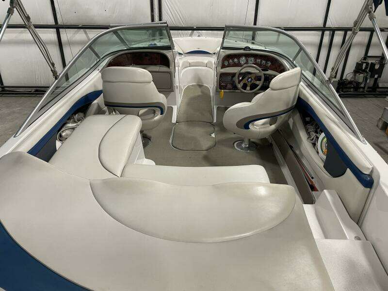 22ft Four Winns Yacht For Sale