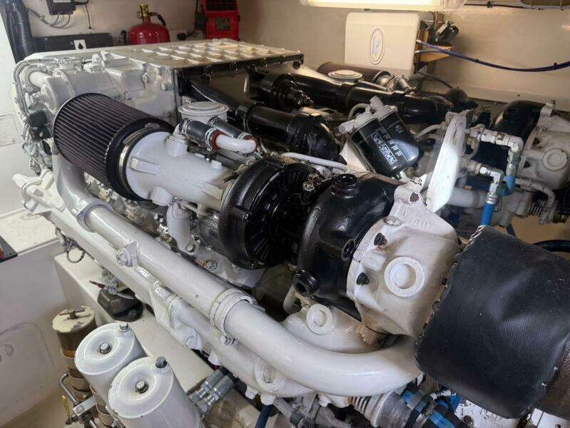 Cabo 45 EMMA - Engine Room