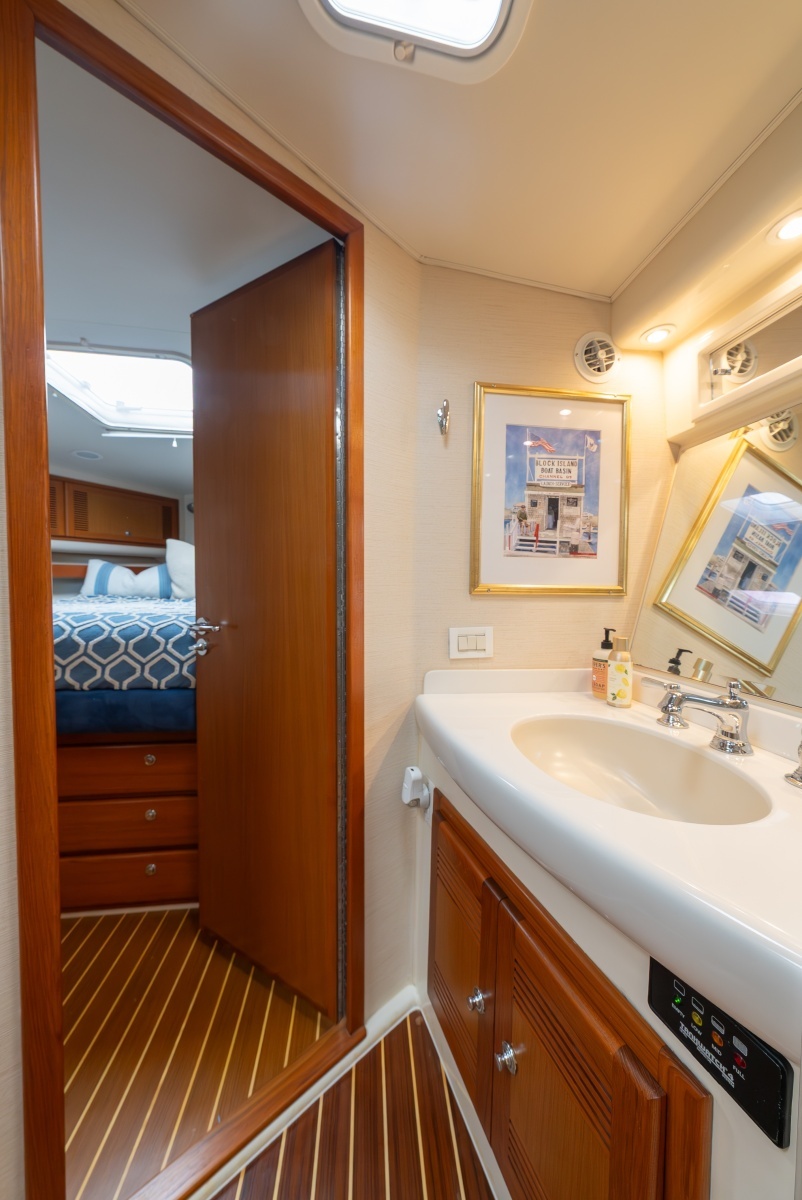 2002 Cabo 45 Express