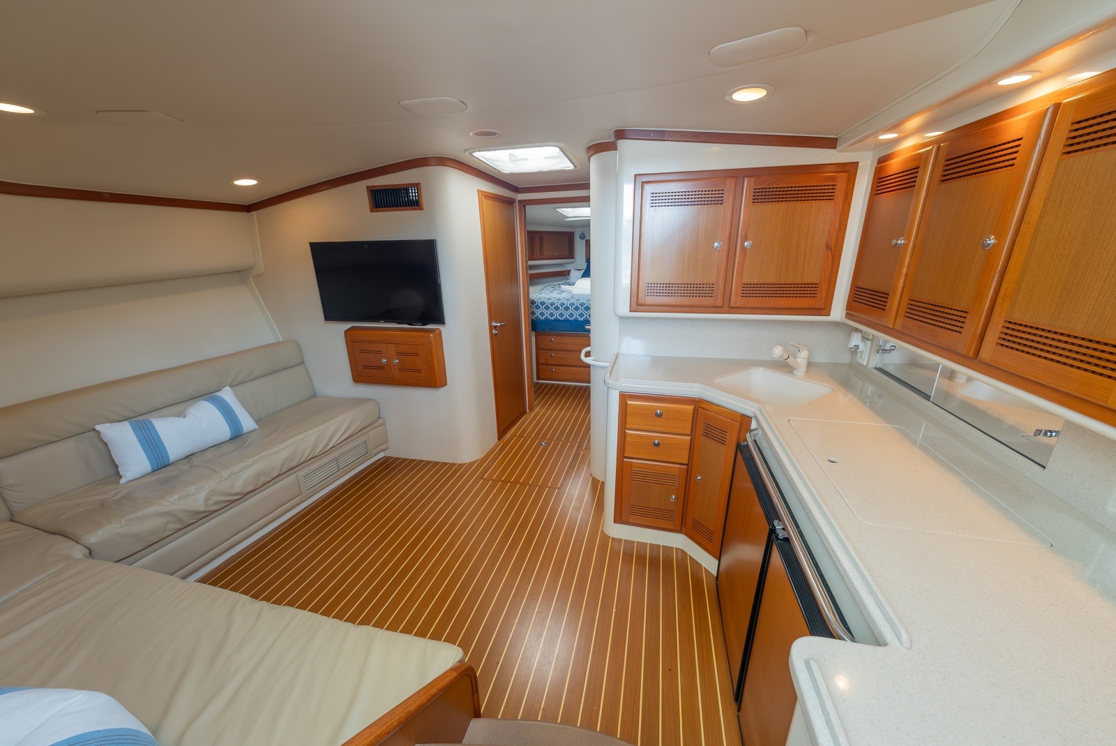 2002 Cabo 45 Express