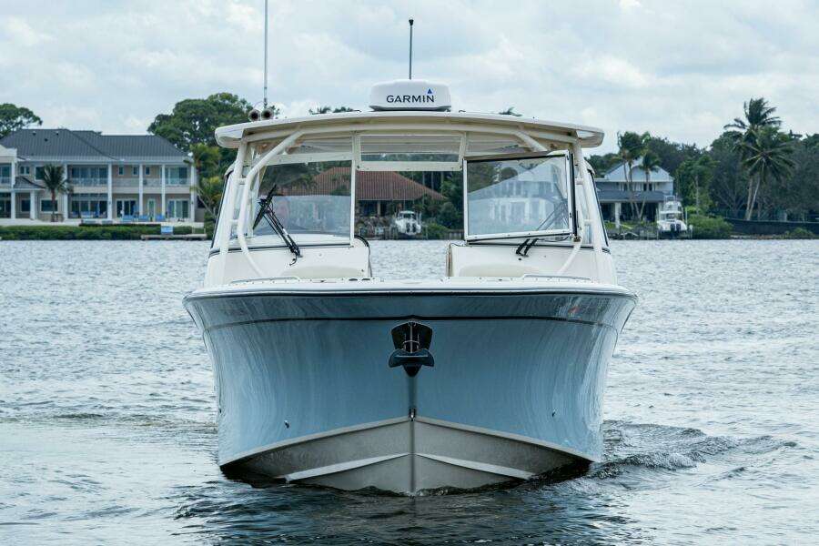 33ft Grady White Yacht For Sale