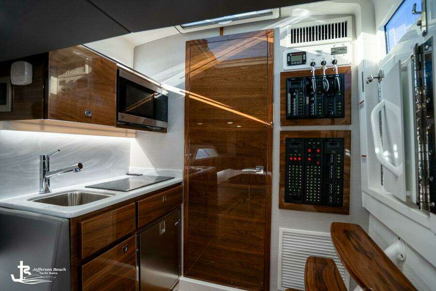 Knight Stalker 46ft Valhalla Boatworks Yacht For Sale