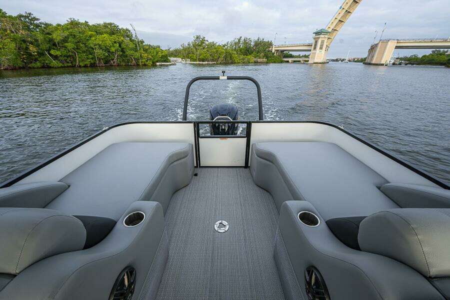 22ft Veranda Yacht For Sale