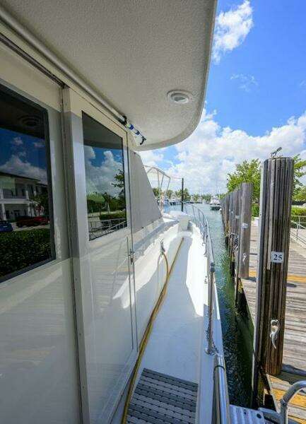 POMBOO 70ft Hatteras Yacht For Sale
