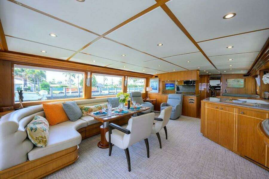 POMBOO 70ft Hatteras Yacht For Sale