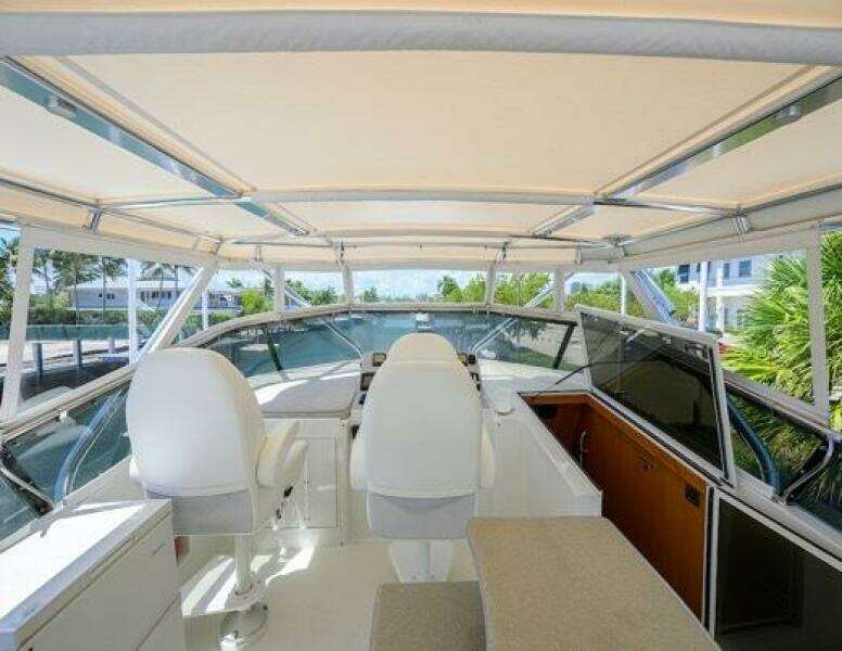 POMBOO 70ft Hatteras Yacht For Sale