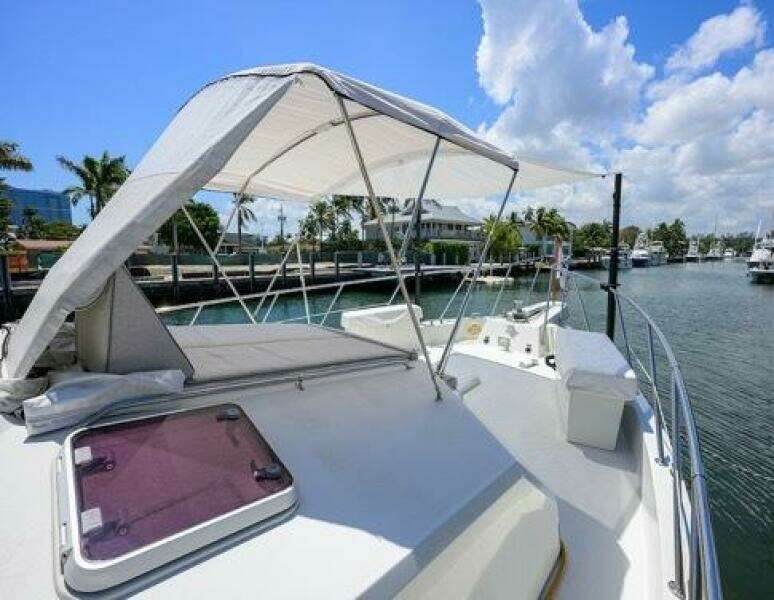 POMBOO 70ft Hatteras Yacht For Sale