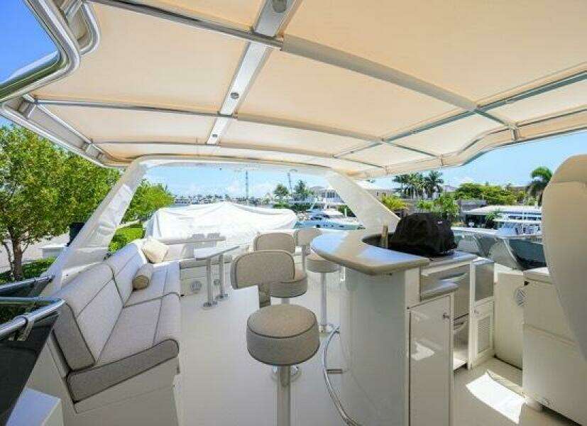 POMBOO 70ft Hatteras Yacht For Sale