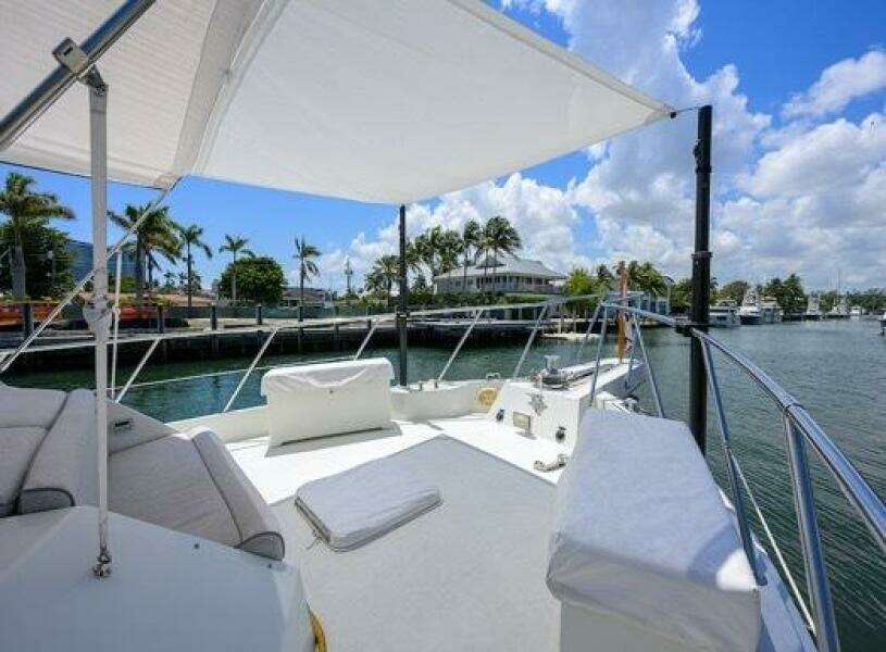 POMBOO 70ft Hatteras Yacht For Sale
