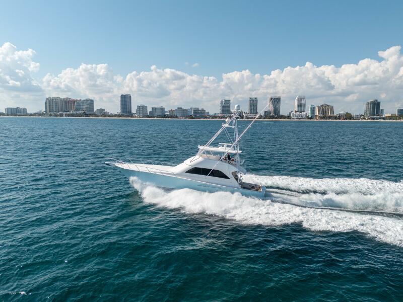 68' 2006 Viking 68 Convertible