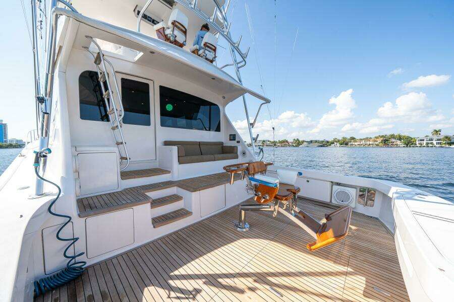 RUNNING OVER 68ft Viking Yacht For Sale