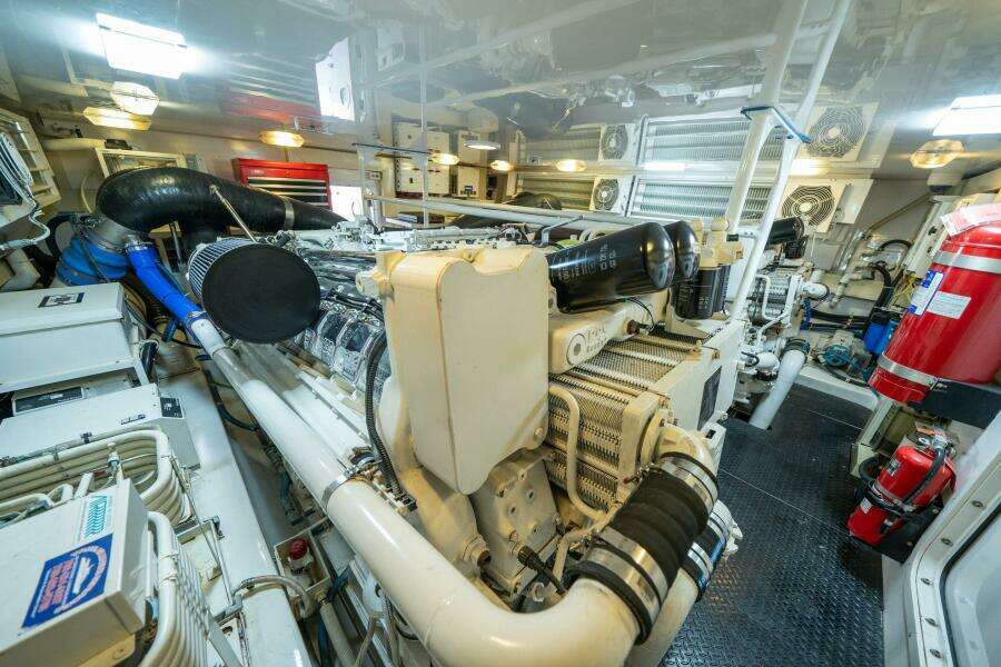 RUNNING OVER 68ft Viking Yacht For Sale