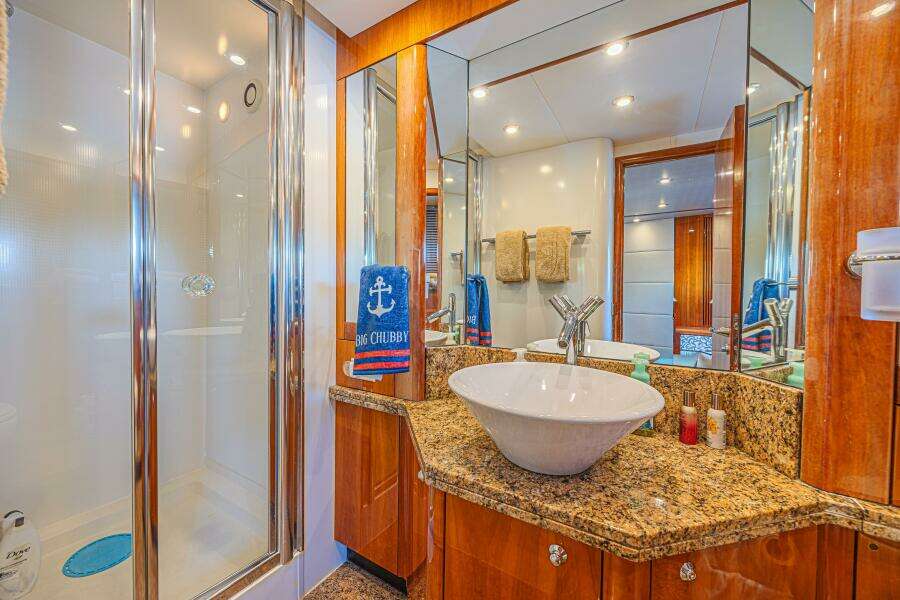 BIG CHUBBY XL 75ft Sunseeker Yacht For Sale