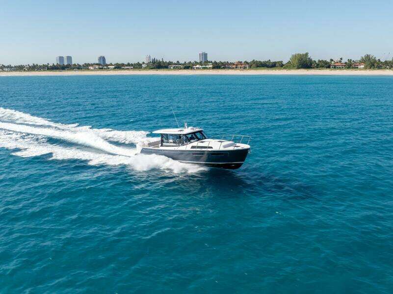 In Stock MJM 42 005 42ft MJM Yacht For Sale