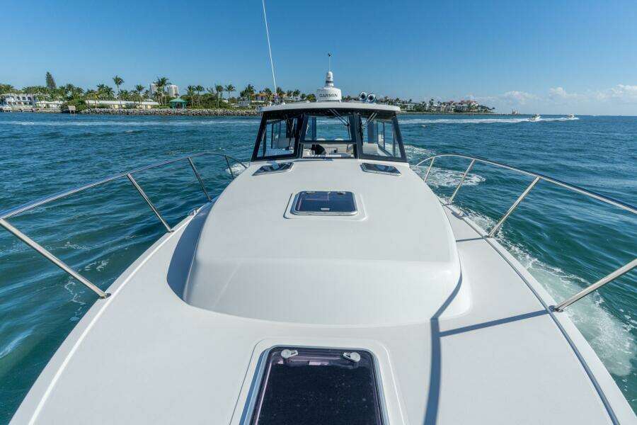 In Stock MJM 42 005 42ft MJM Yacht For Sale