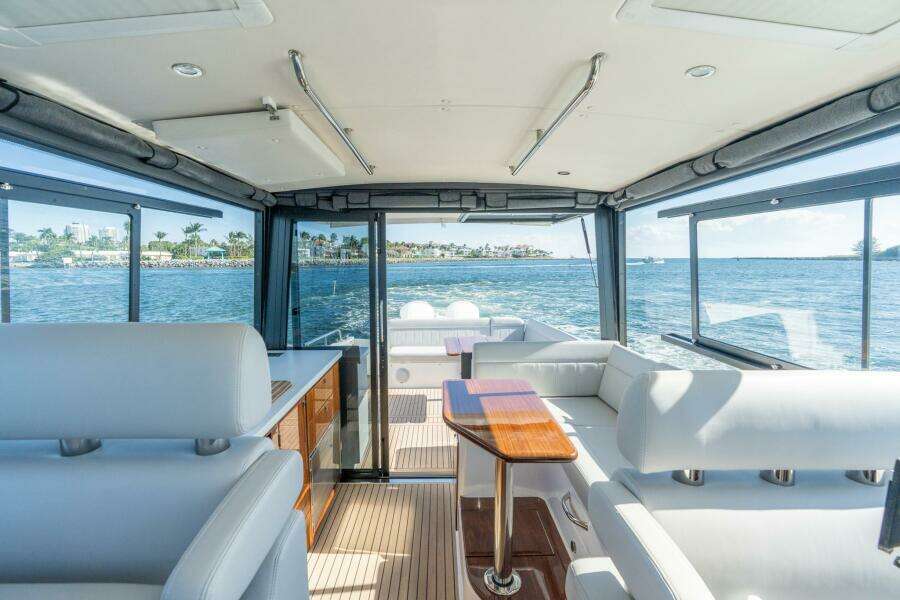 In Stock MJM 42 005 42ft MJM Yacht For Sale