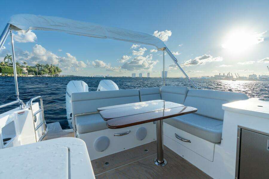 In stock 2026 MJM 3 053 38ft MJM Yacht For Sale